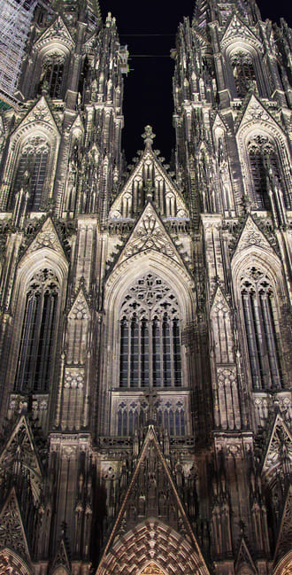 Der Kölner Dom bei Nacht